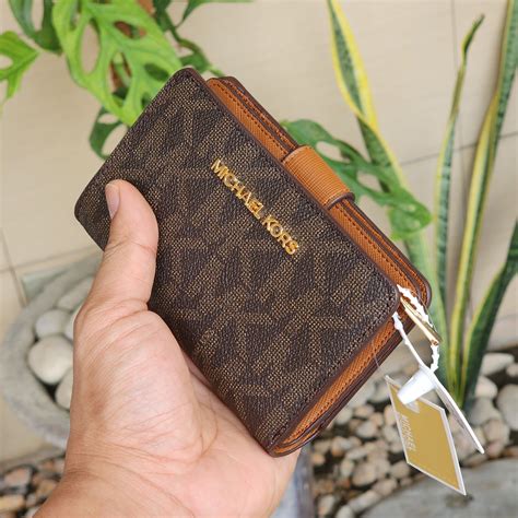 Michael Kors bifold wallet